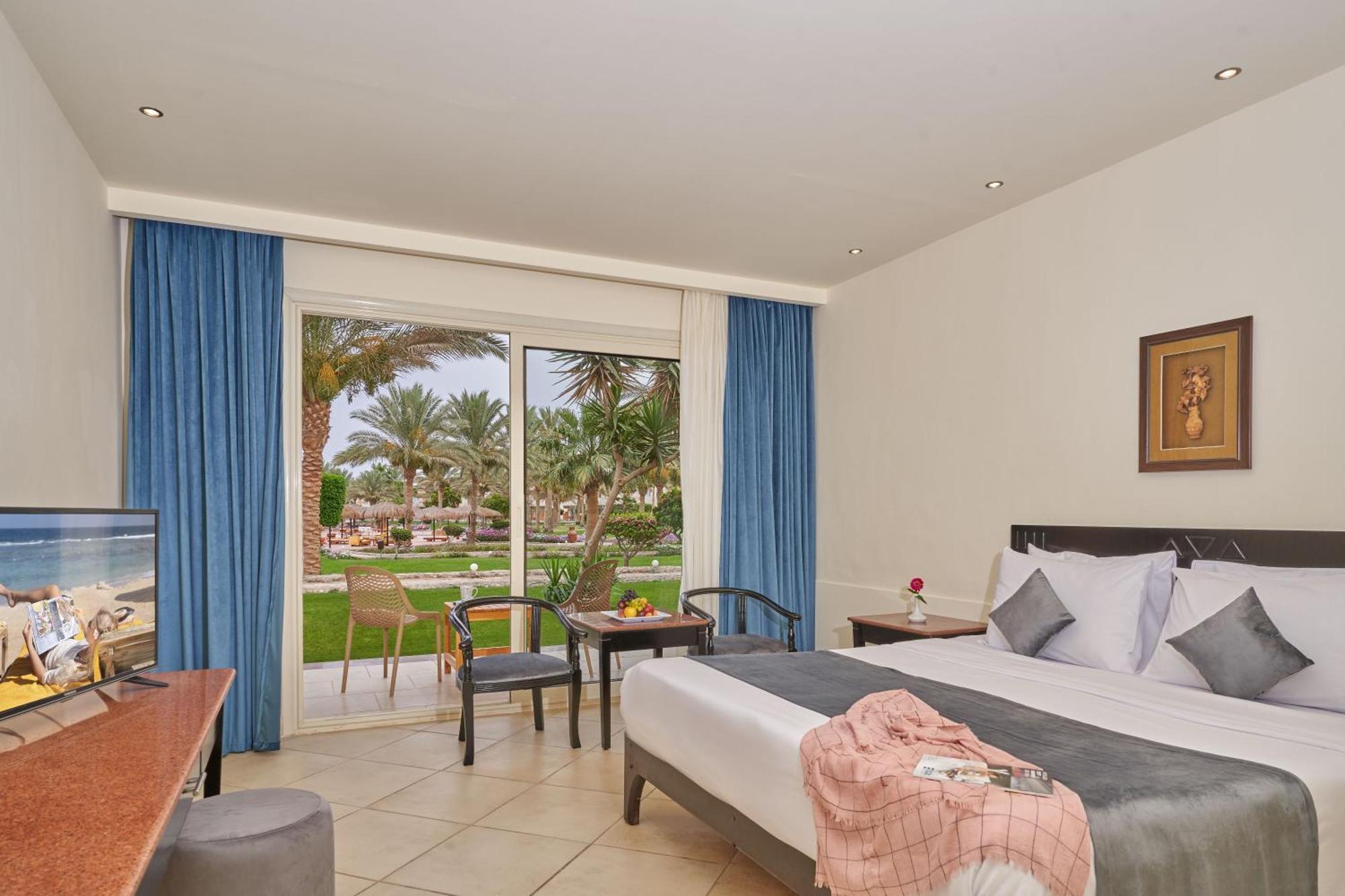 Three Corners Sea Beach Resort Baia di Coraya Esterno foto